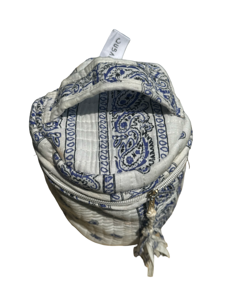 IMG_7619 Bandana white - navy - Image 1